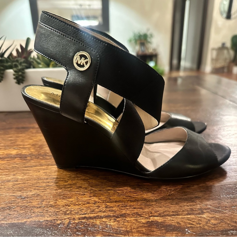 Michael Kors Black and Gold Wedge Sandals with Strappy Design